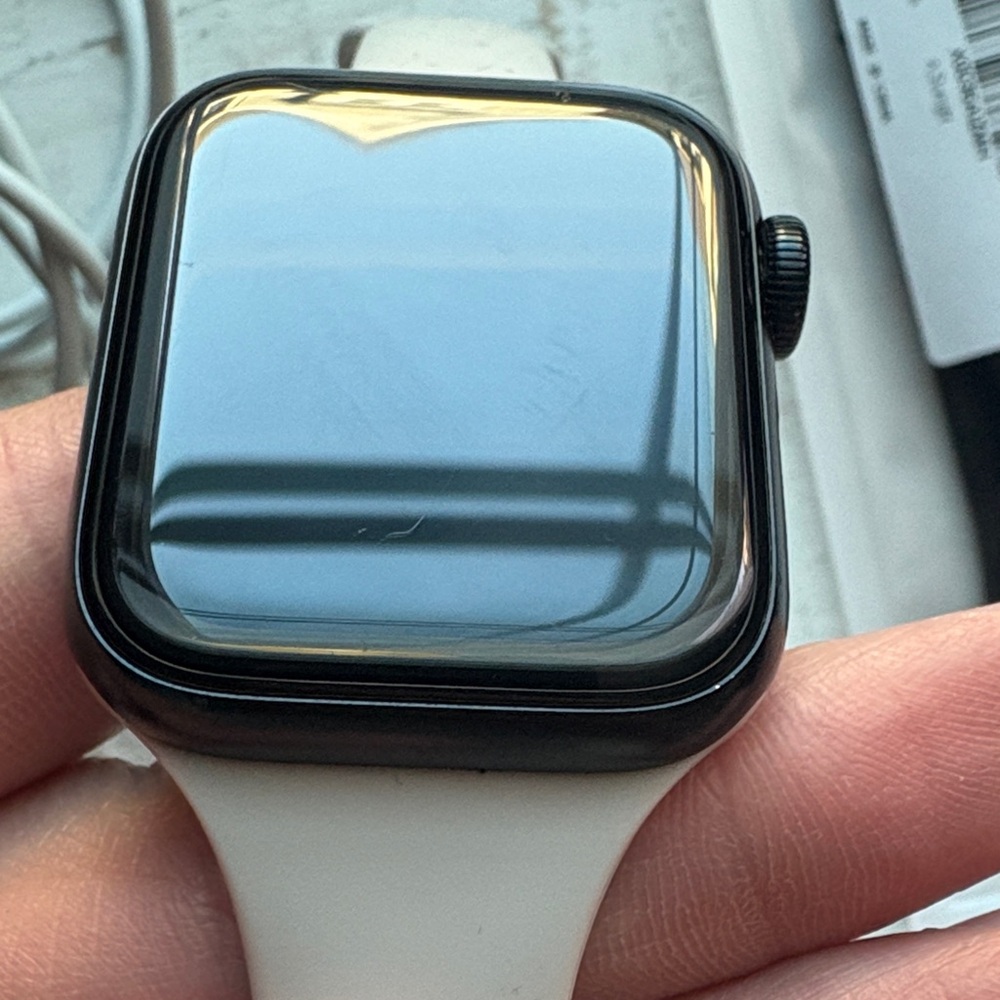 Apple Watch SE 40mm - Picture 10 of 12